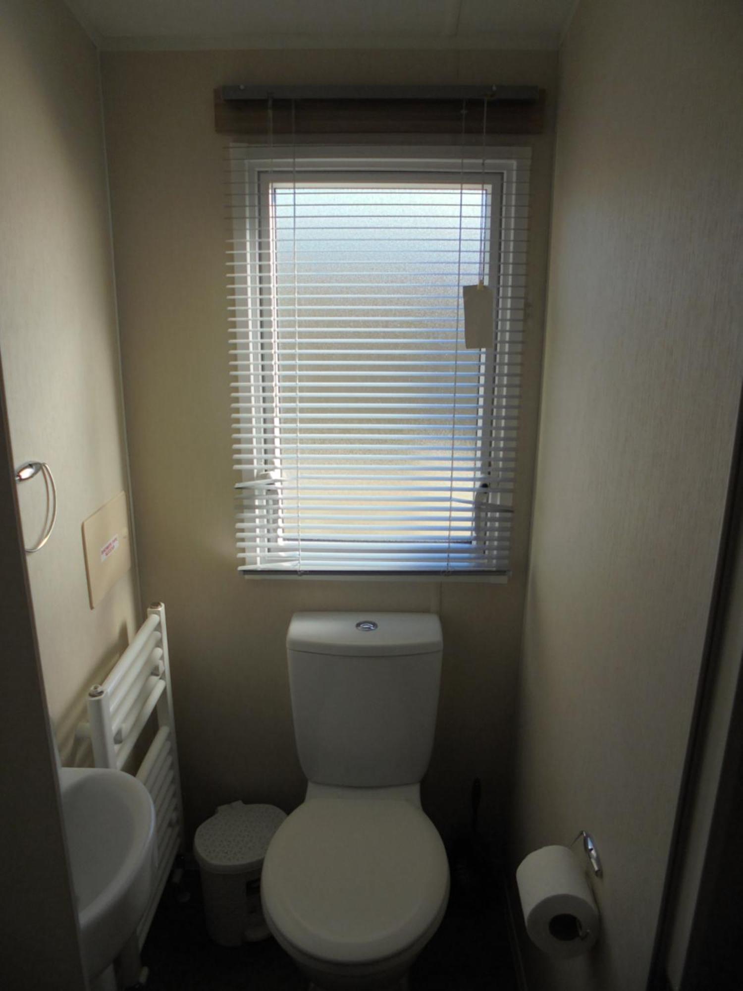 Seaview Linwood Ii 10 Berth, 4 Bedrooms, Heated Holiday home *