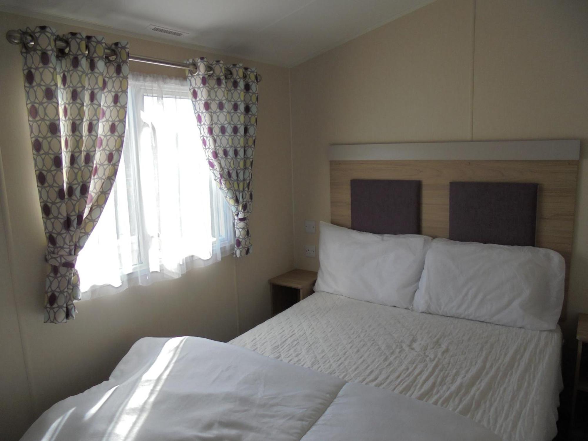 Seaview Linwood Ii 10 Berth, 4 Bedrooms, Heated Holiday home *